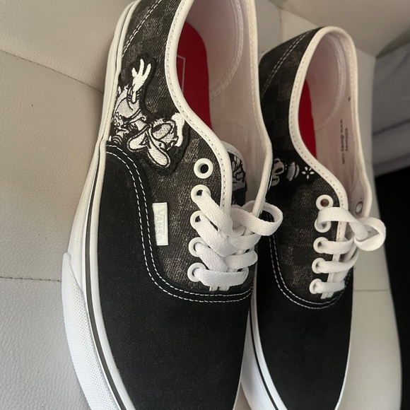 Vans Disney 100 - Picture 10 of 10